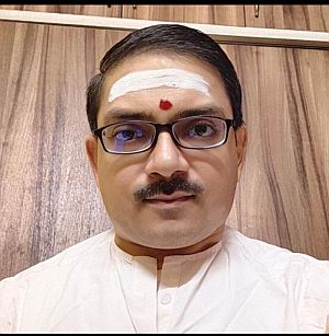 Image of Santhoshkumar Sharma Gollapelli, Astrologer and owner of onlinejyotish.com